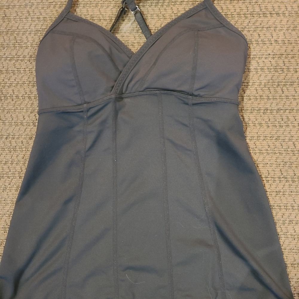 Black Lululemon Sz 4 tank